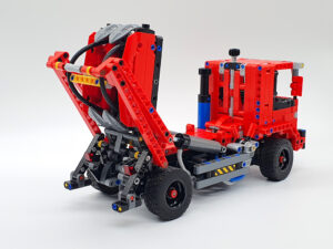 42144 Alternate: Container-Truck